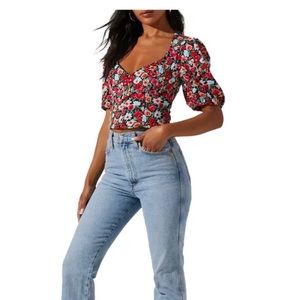 Astr the Label V-Neck Bubble Sleeve Blouse